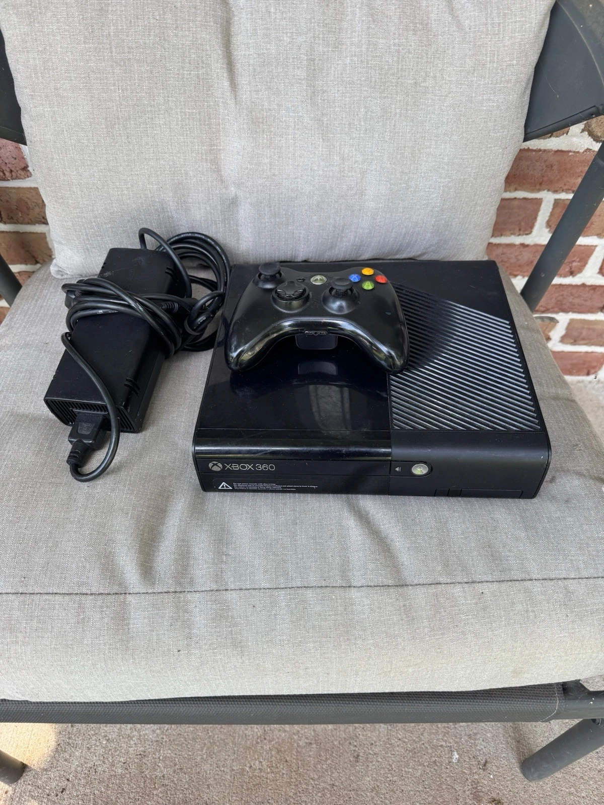 Xbox 360 E Console  500GB  Black  TESTED  WORKING