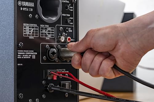 Yamaha HS3 Powered Studio Monitor in Black  Pair  HS3 B