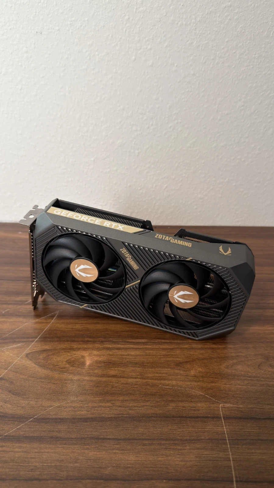 ZOTAC GeForce RTX 5060 8GB GDDR7 PCI Express 5 0 x8 Graphics Card RTX 5060 Twin