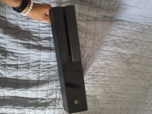 CONSOLE & ALL CABLES ONLY  Microsoft Xbox One 500GB Console Black Model #1540
