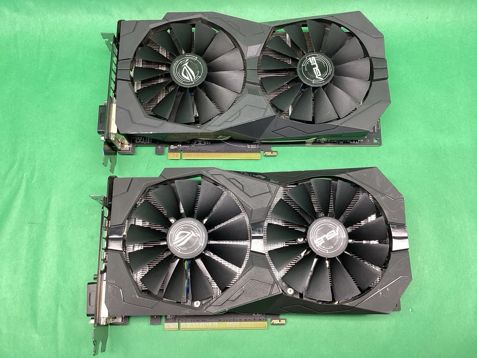 LOT OF 2  ASUS Radeon RX 570 4GB Graphics Card ROG STRIX RX570 O4G GAMING