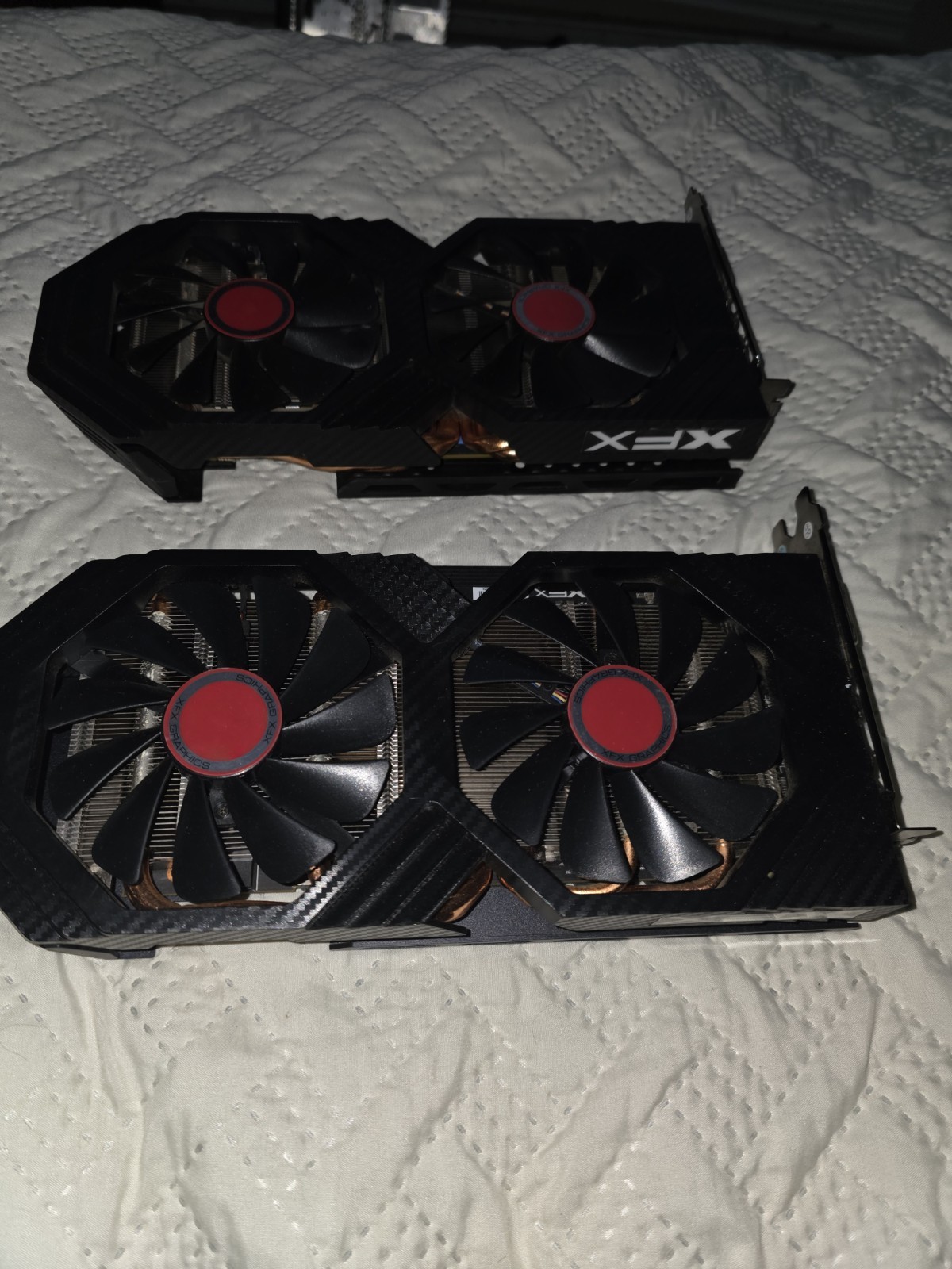   Set of 2  XFX Radeon RX 580 8GB GTS XXX Edition Graphics Cards   Tested & Work