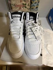 Talla 9.5 - adidas HOOPS 3.0 Mid White Men’s Size 9.5 New In Box Gw3019