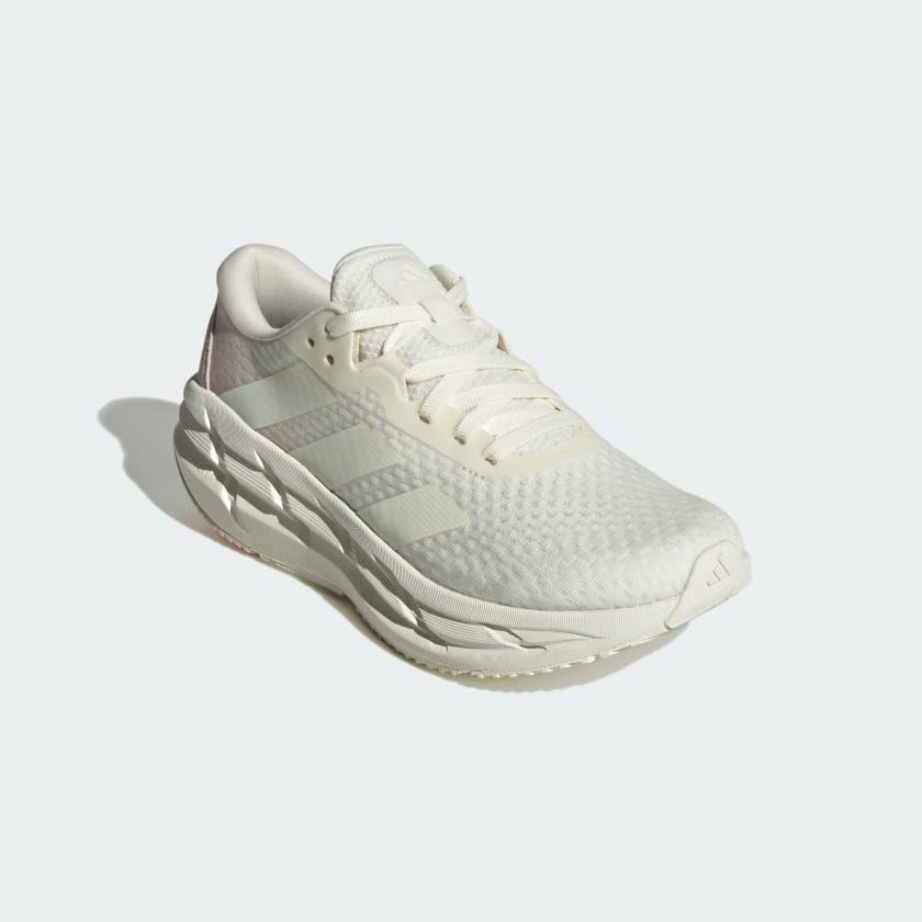 Talla 7 adidas Womens Adistar 3 Sneaker