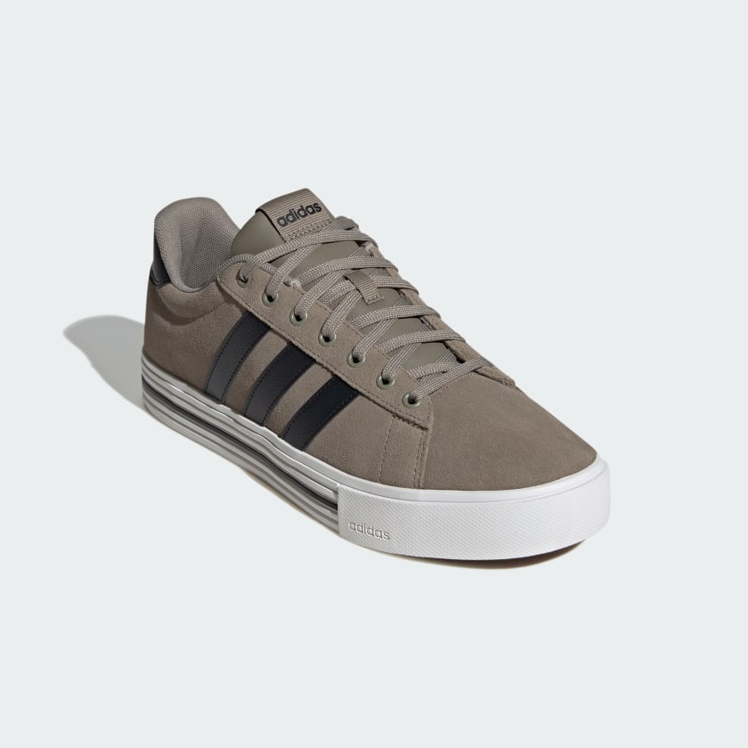 Talla 8.5, adidas men Daily 4 0 Shoes