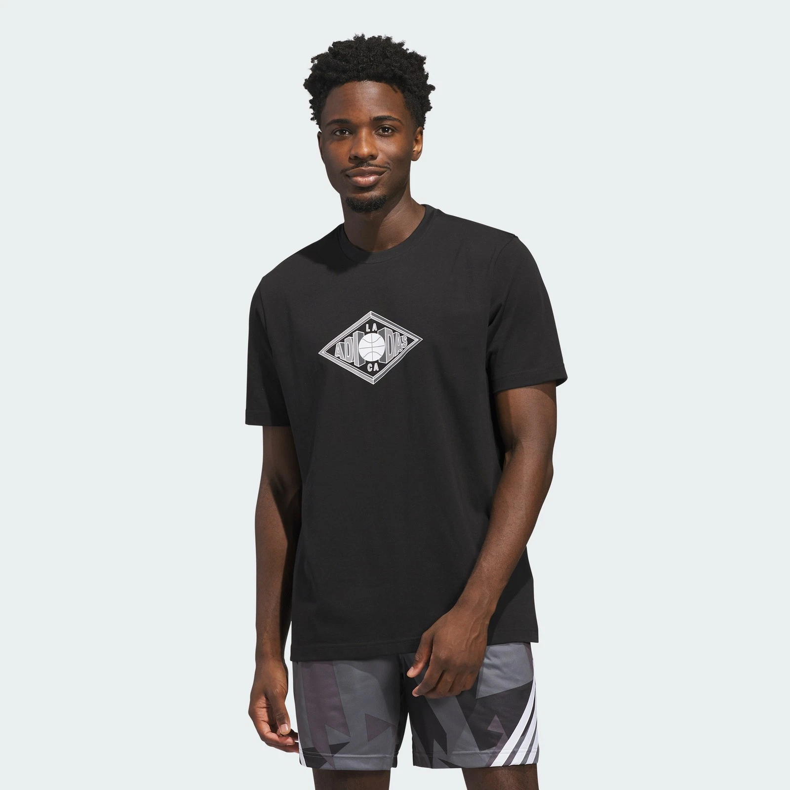 Talla M Color Black adidas men LA Vibes Graphic T Shirt