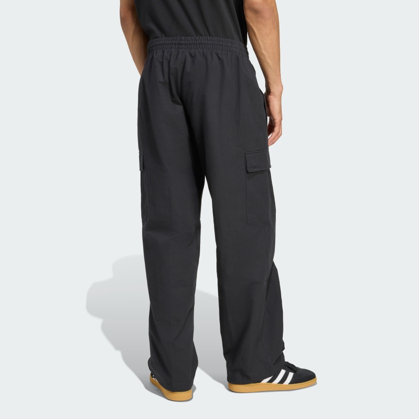 adidas men Trefoil Essentials Woven